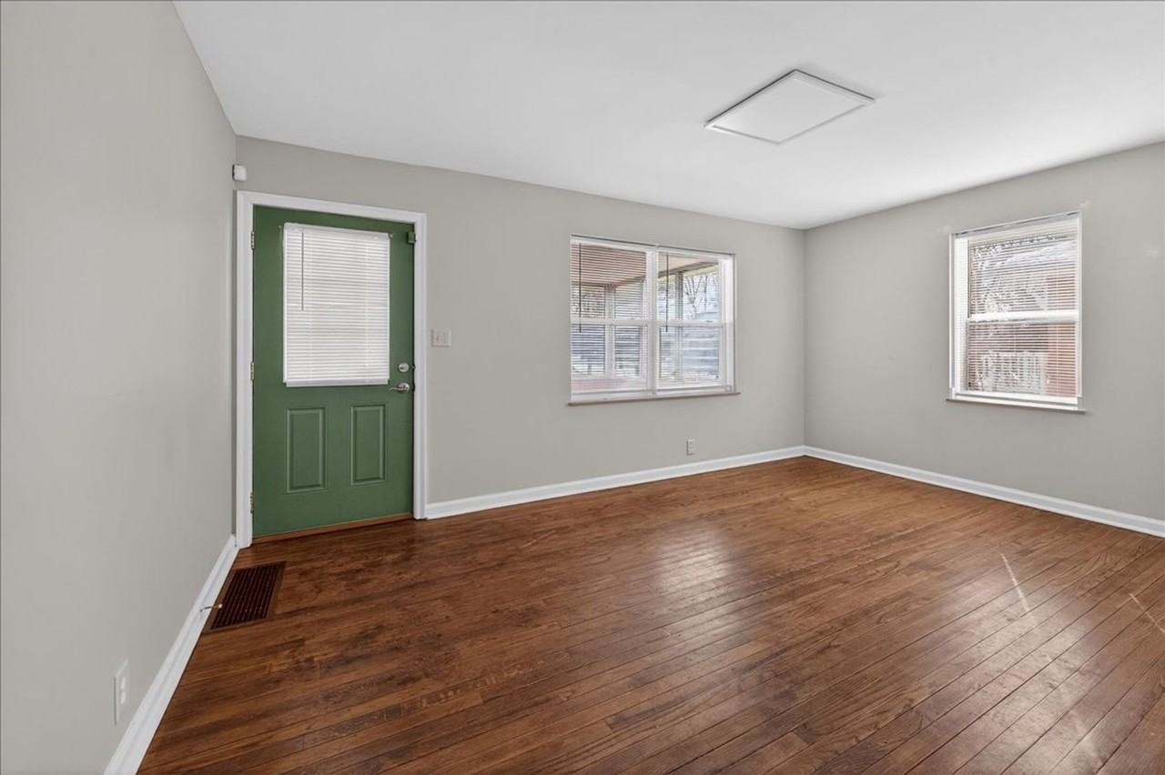 1506 N Linwood Ave - Photo 3 of 22