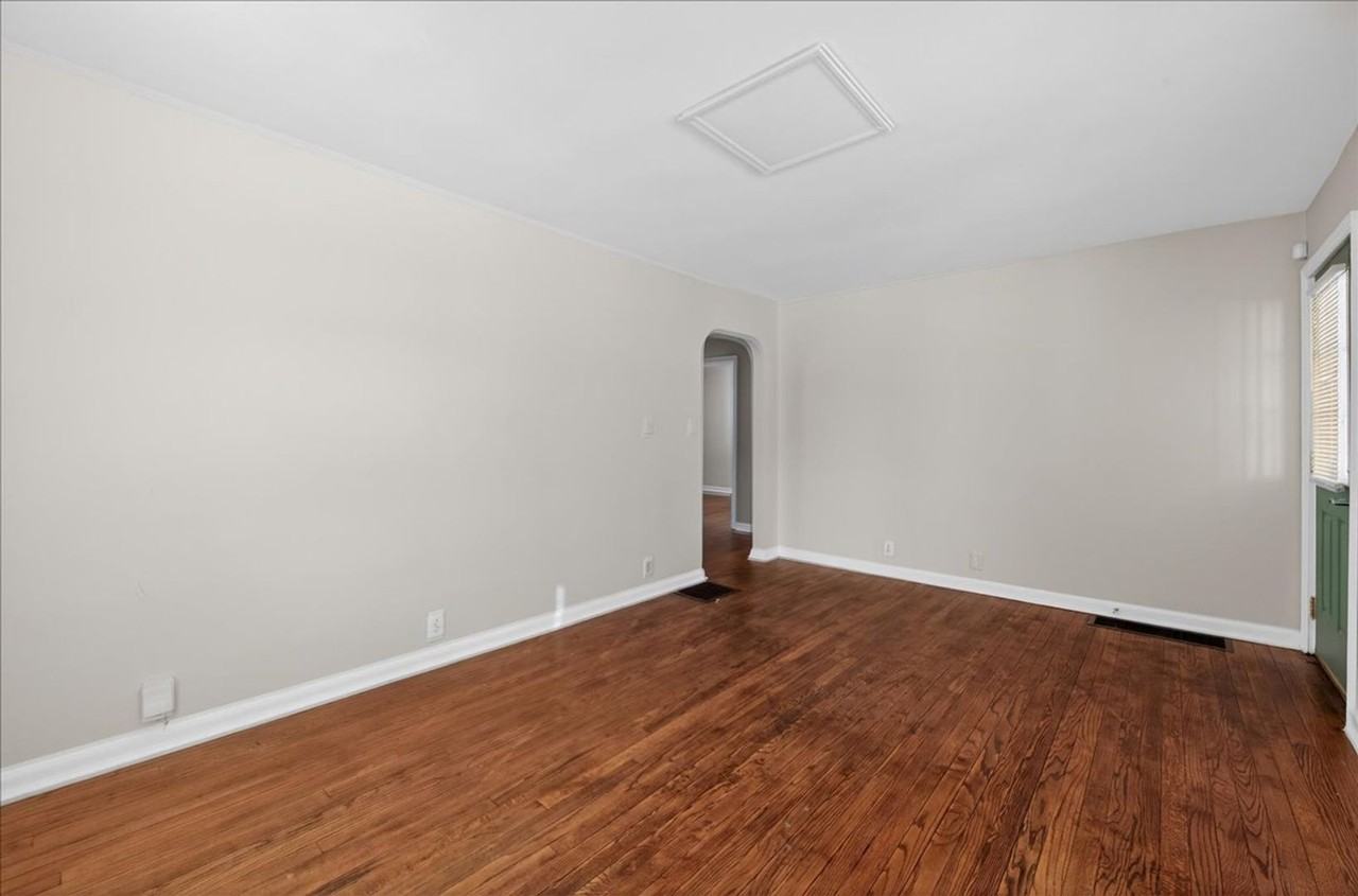 1506 N Linwood Ave - Photo 4 of 22