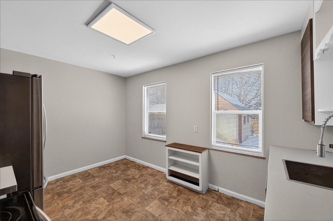 1506 N Linwood Ave - Photo 5 of 22