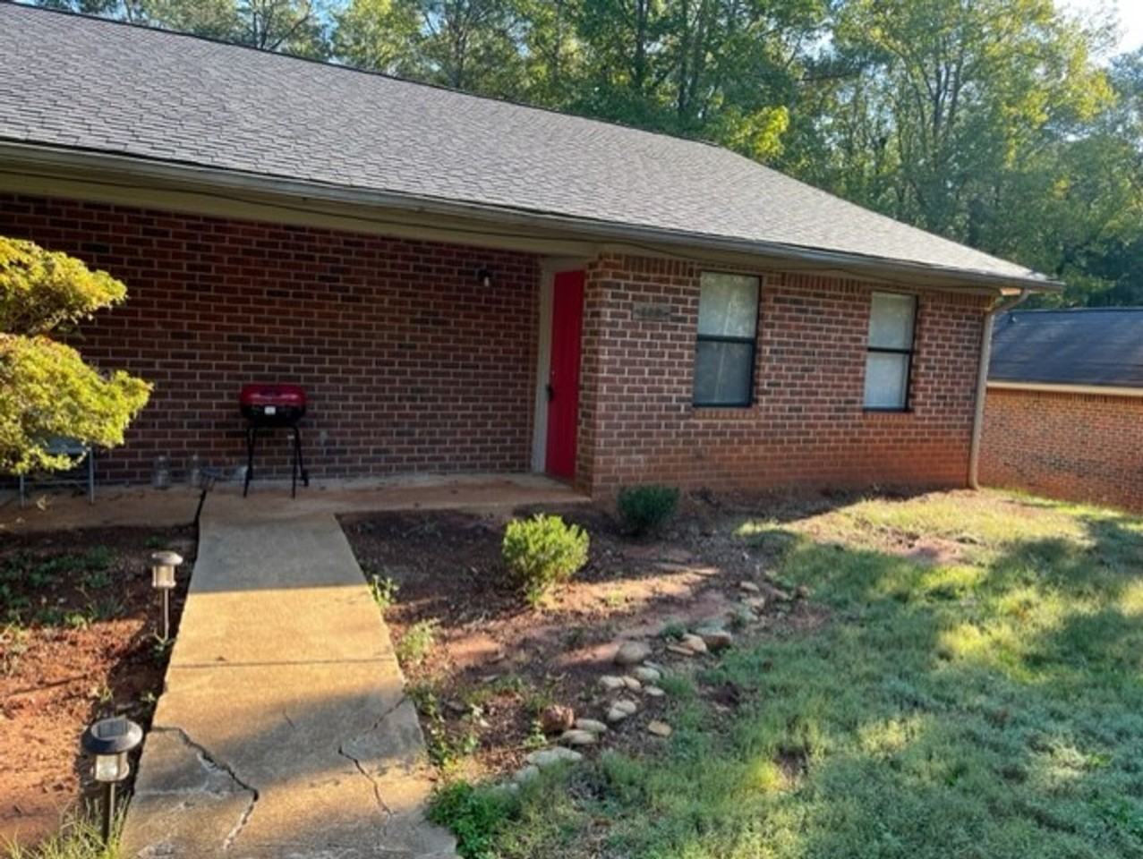 109 Oak Park Ct - Photo 2 of 7