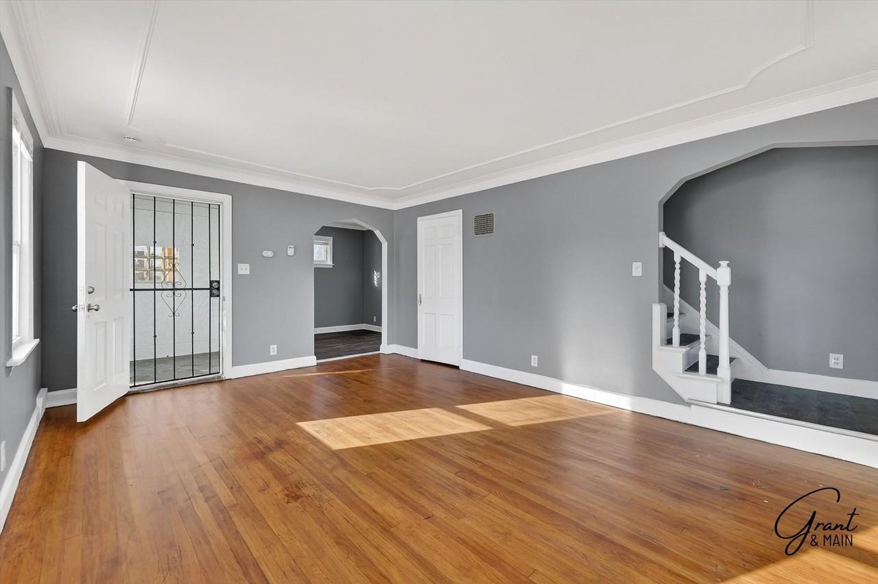 9710 Courville St - Photo 3 of 21