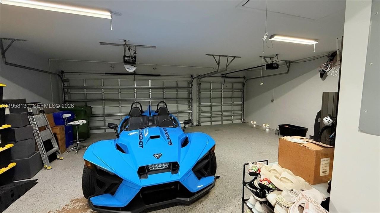 212 Sw 179th Ave - Photo 6 of 12