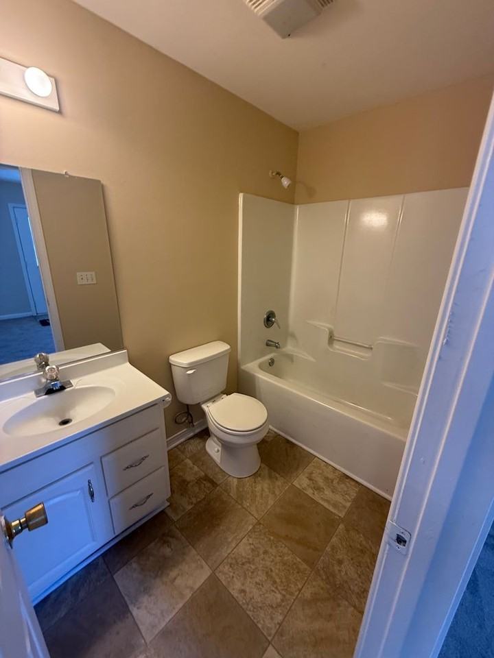 1320 Old Liberty Rd #B - Photo 6 of 6