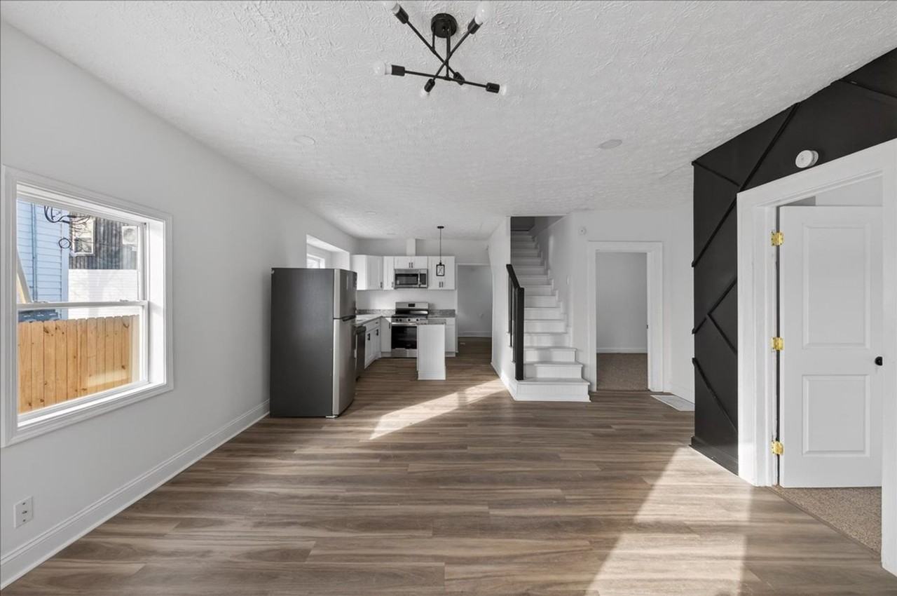 218 S Walcott St - Photo 2 of 14