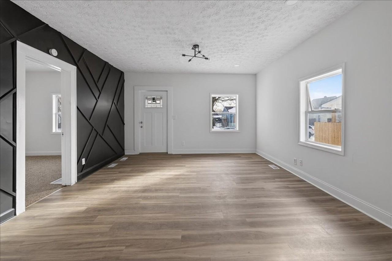 218 S Walcott St - Photo 3 of 14