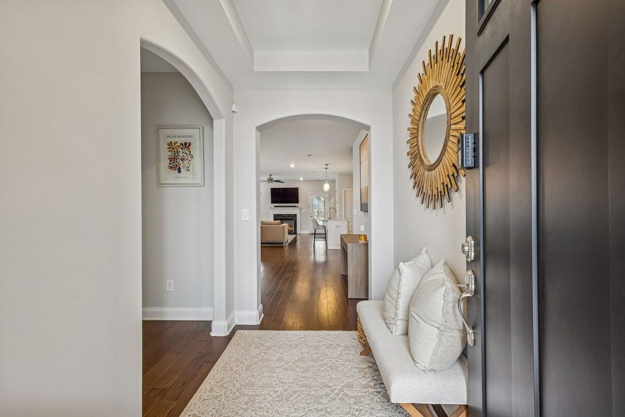 4098 Flowing Creek Dr - Photo 7 of 50