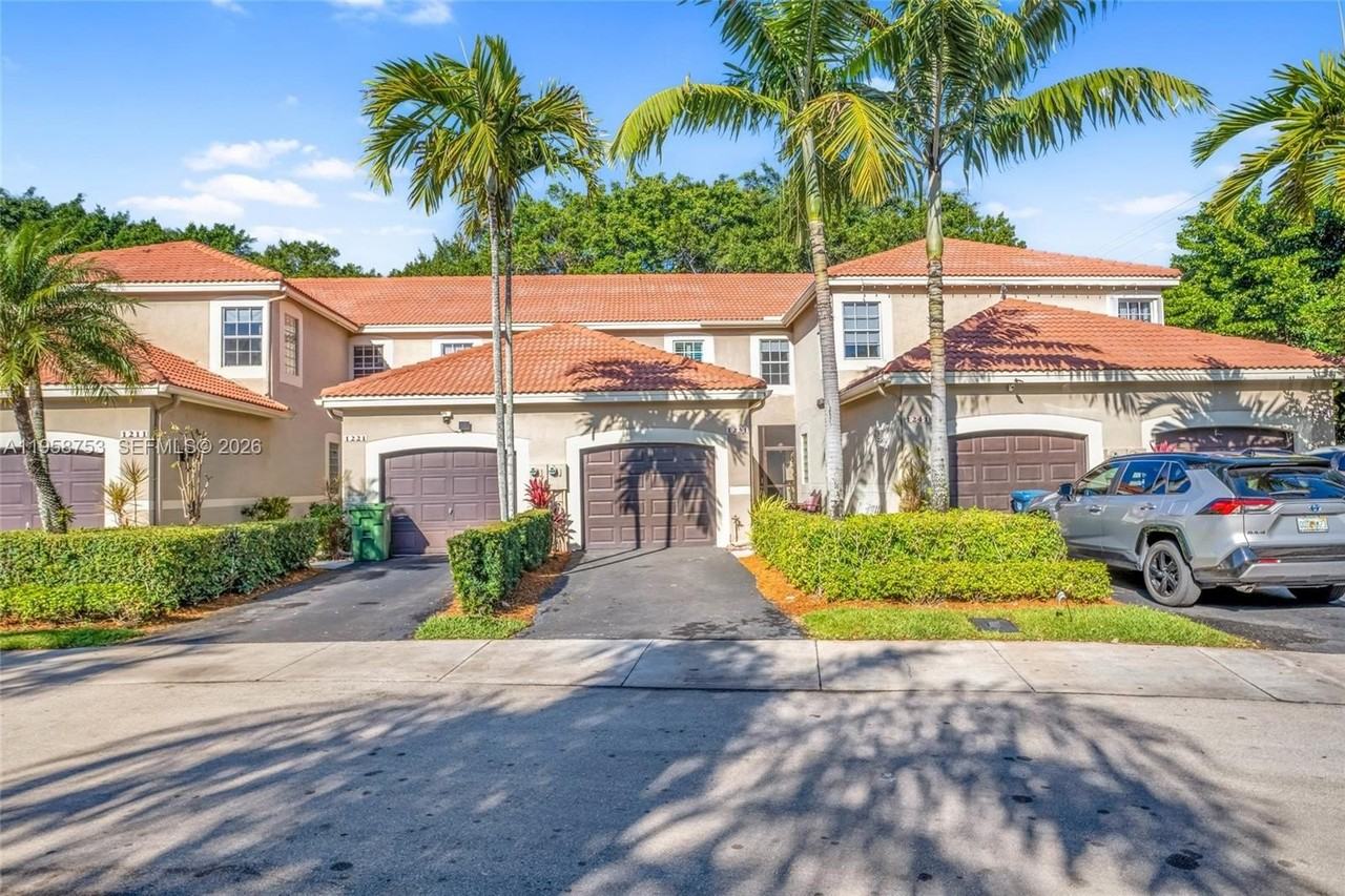 1231 Sorrento Dr #1231 - Photo 3 of 27