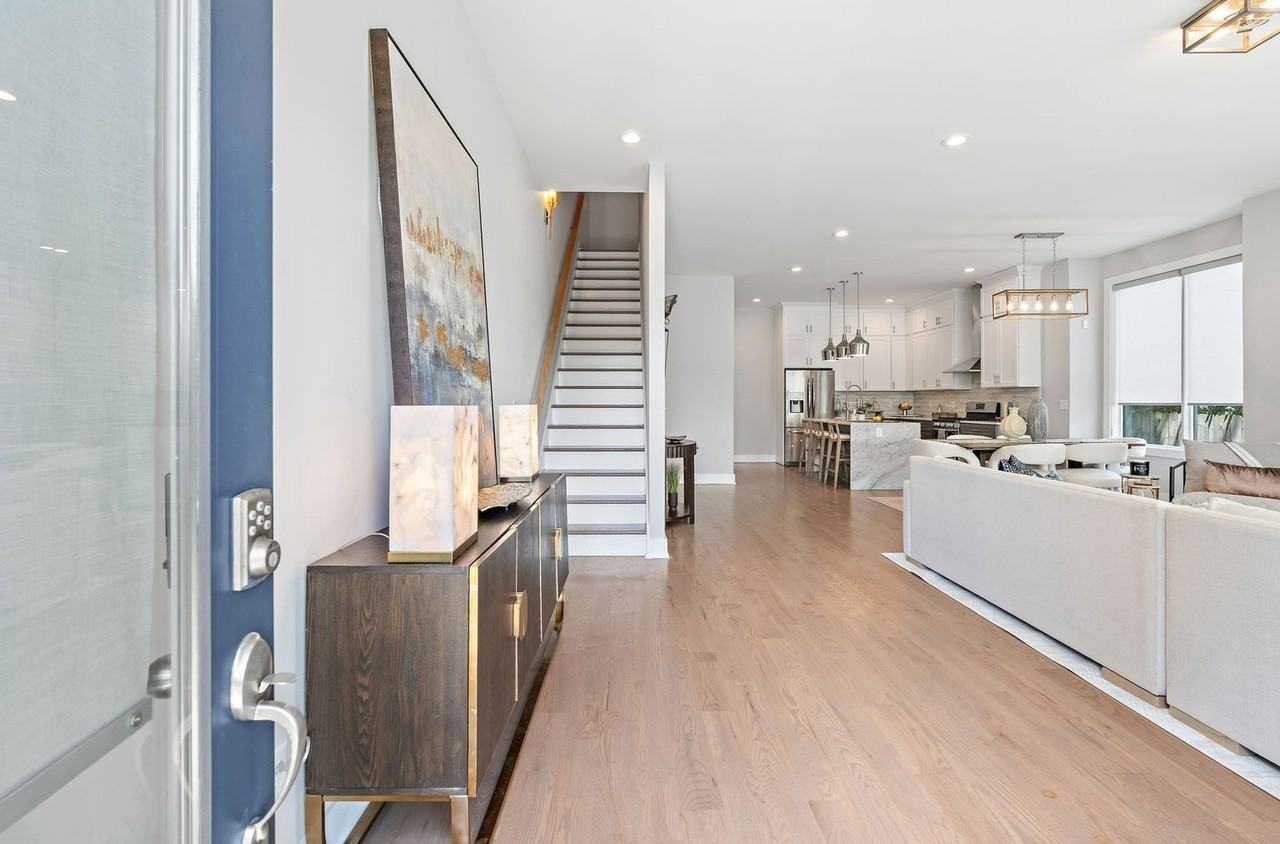 1504 Edgehill Ave - Photo 4 of 33