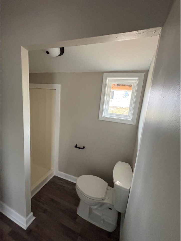 451 16th St Se - Photo 6 of 10