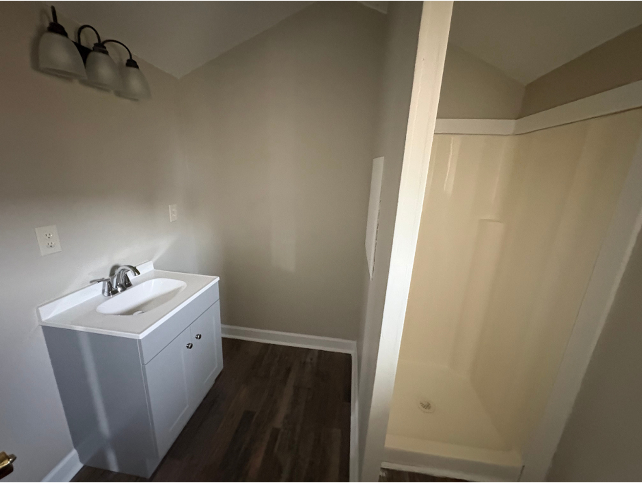 451 16th St Se - Photo 7 of 10