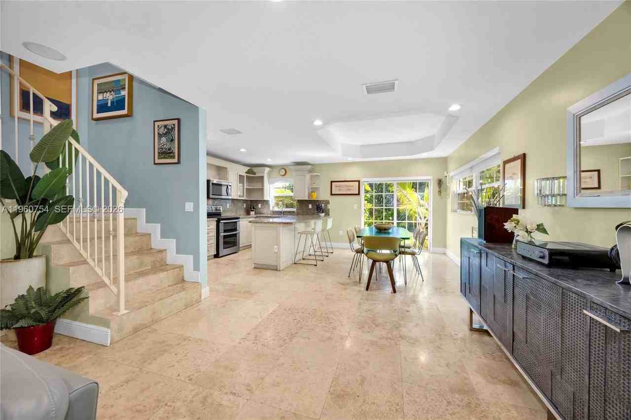 3233 Gifford Ln #3233 - Photo 5 of 18