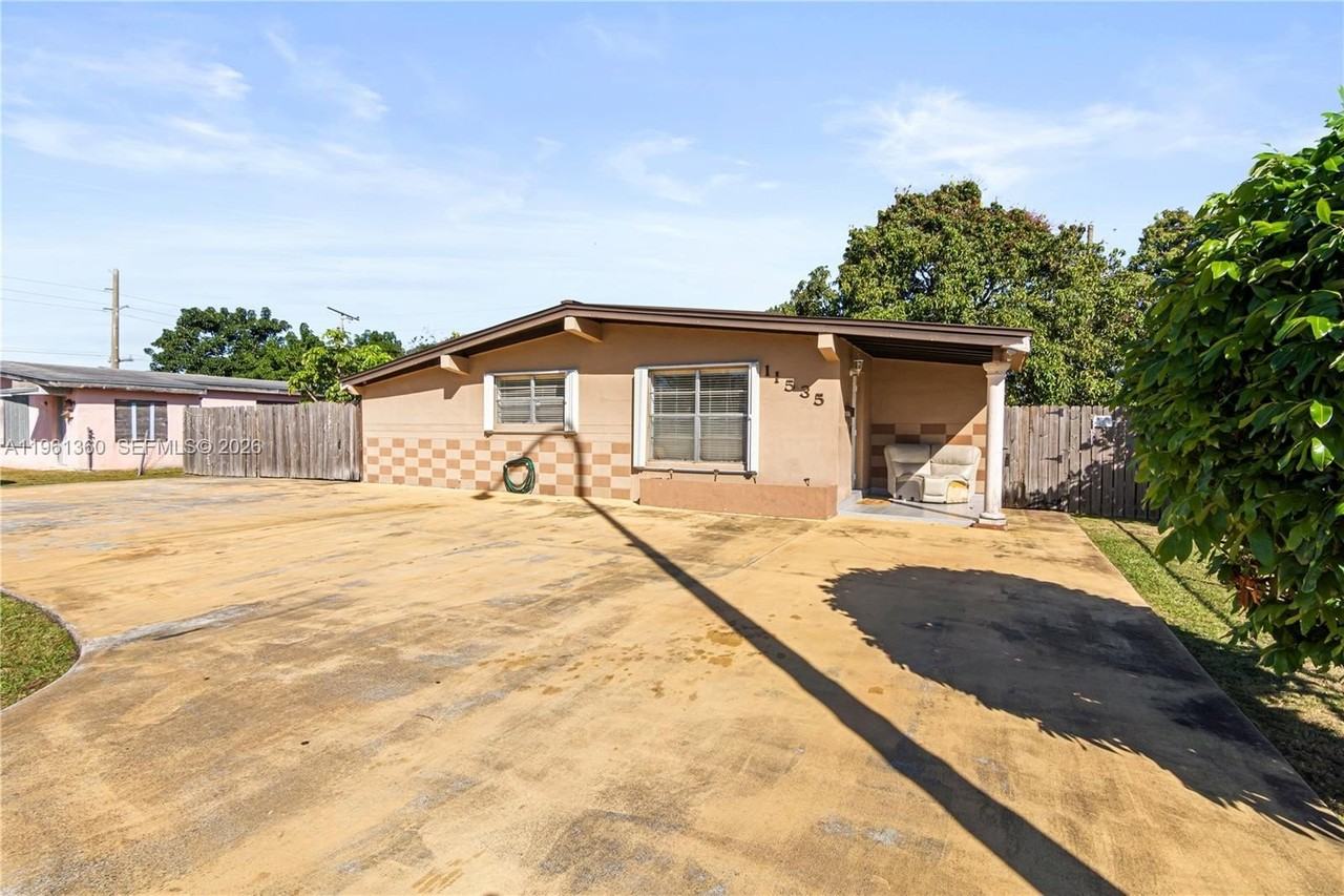 11535 Lincoln Blvd #0 - Photo 2 of 22