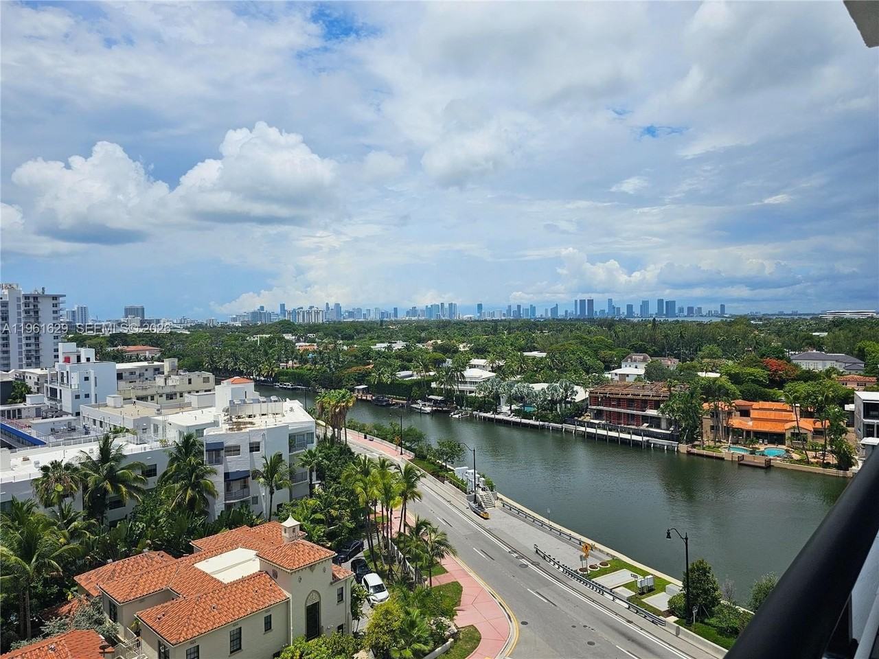 3200 Collins Ave #9-6