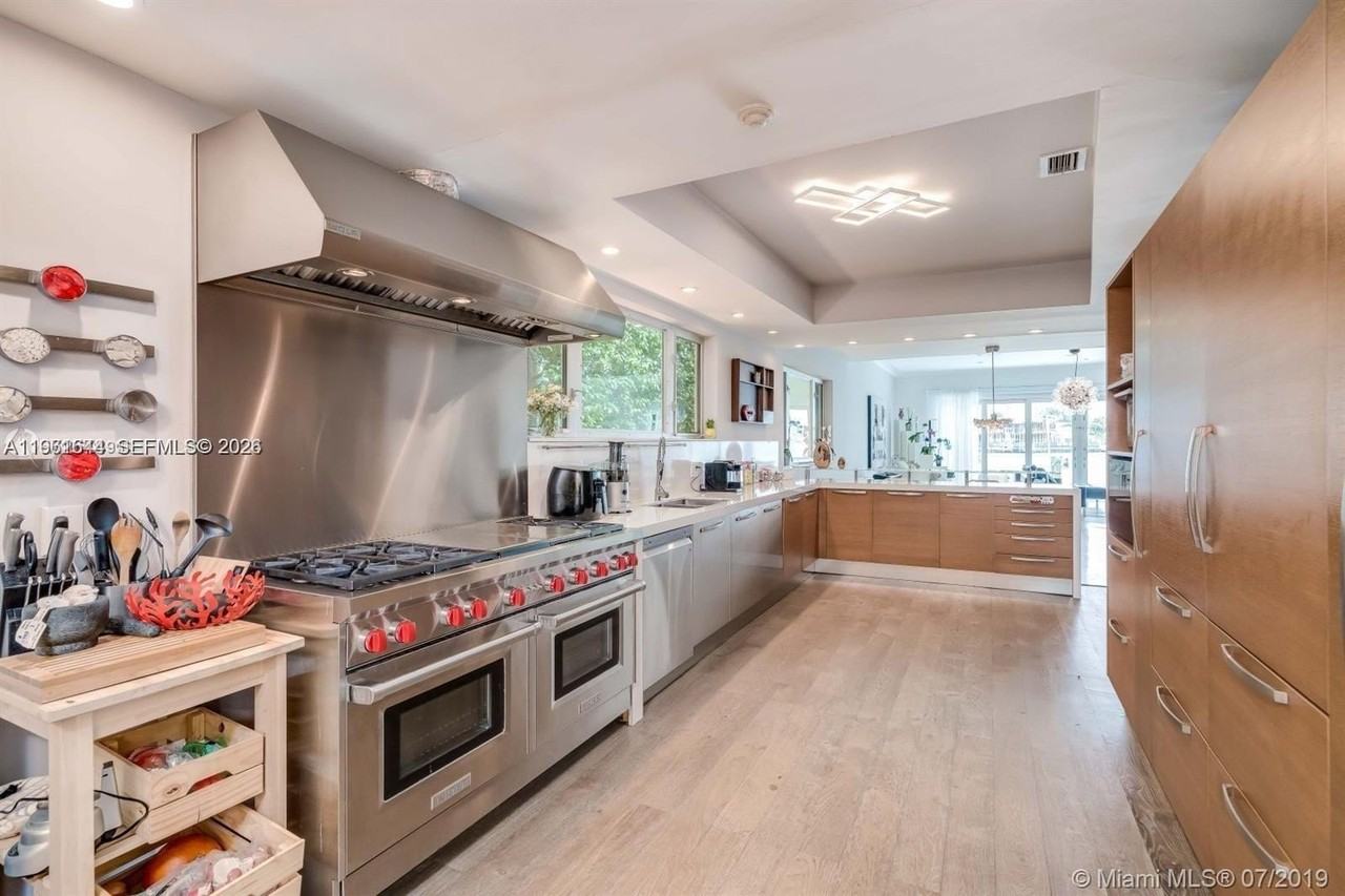 620 W Dilido Dr - Photo 7 of 15