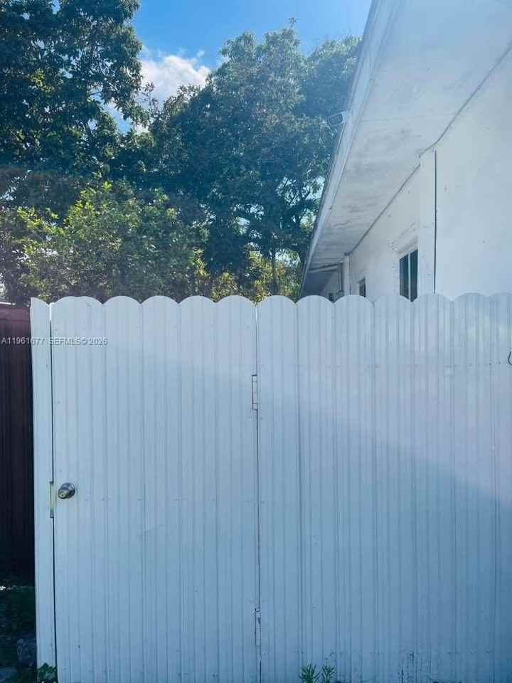 230 Nw 127th St #0 - Photo 2 of 8