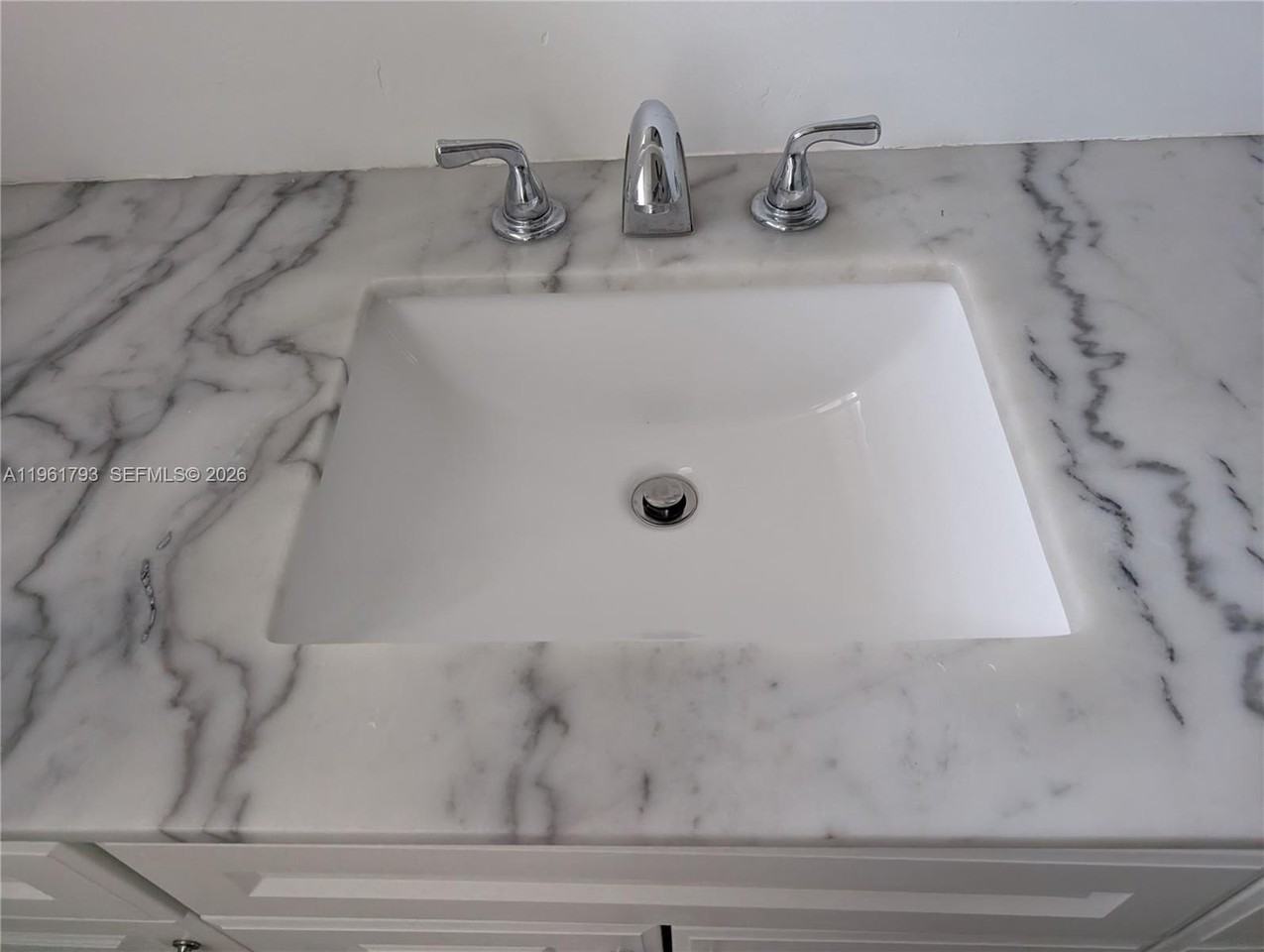 11930 Ne 19th Dr #26 - Photo 7 of 13