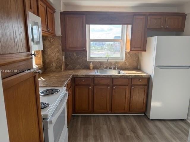 8000 Harding Ave #5C - Photo 5 of 16