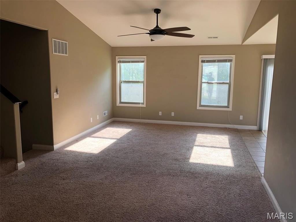 114 Prairie Bluffs Dr - Photo 2 of 16