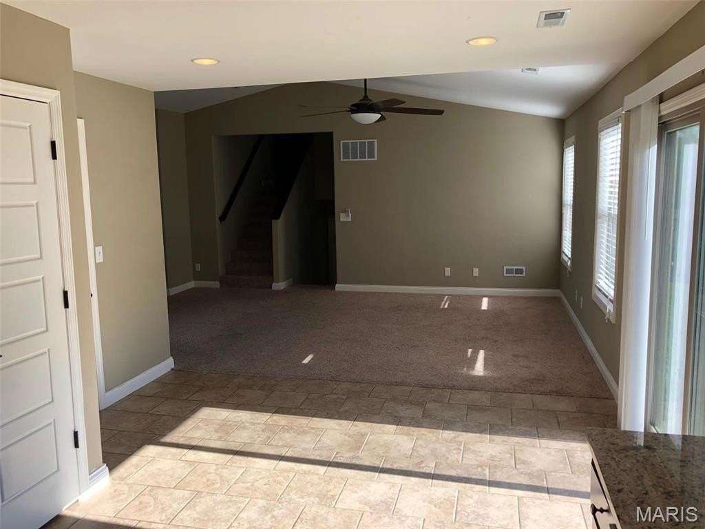 114 Prairie Bluffs Dr - Photo 5 of 16