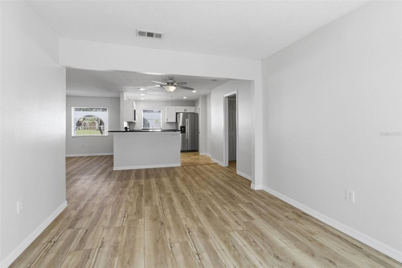 5223 Shadow Lawn Dr - Photo 7 of 33