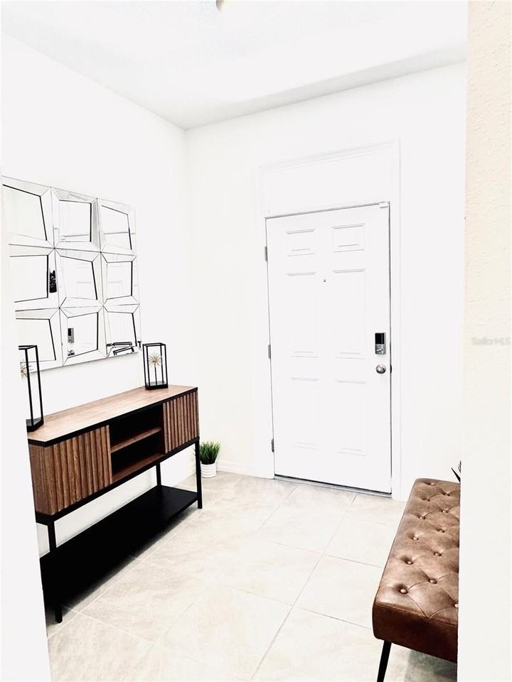 445 Mangrove Shade Cir - Photo 5 of 33