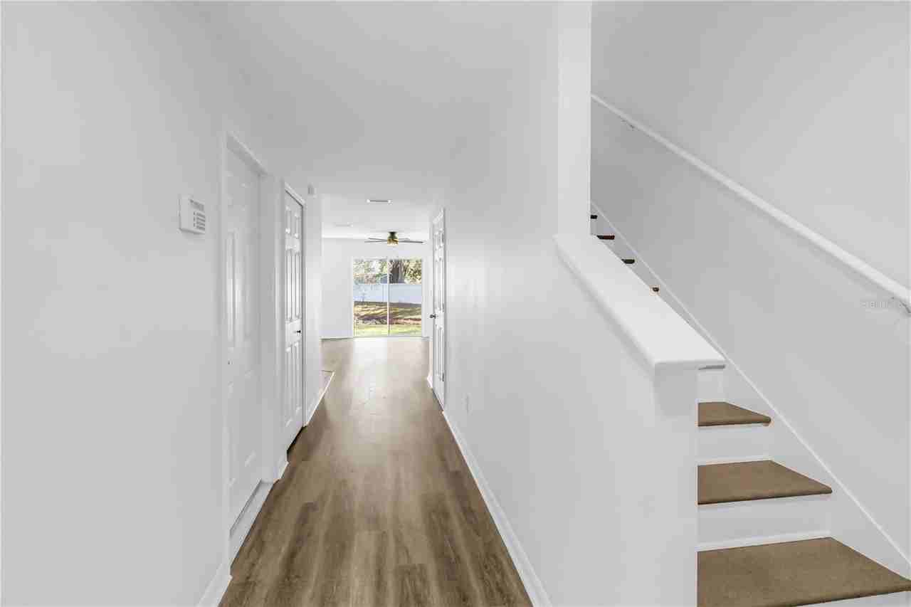 8517 Edgewater Place Blvd - Photo 3 of 50