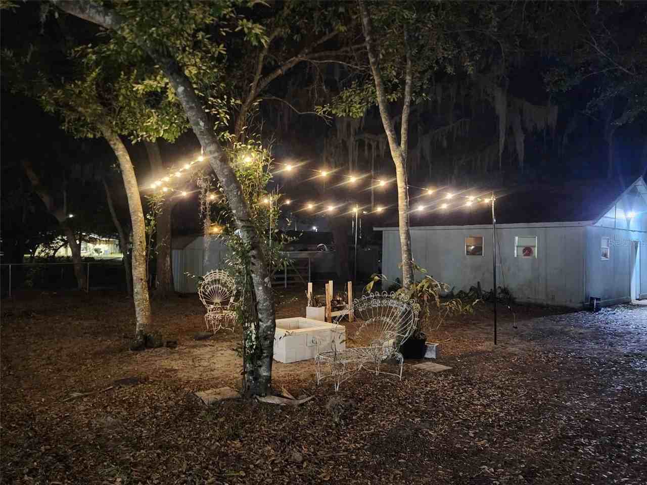 5625 5th St - Photo 4 of 33