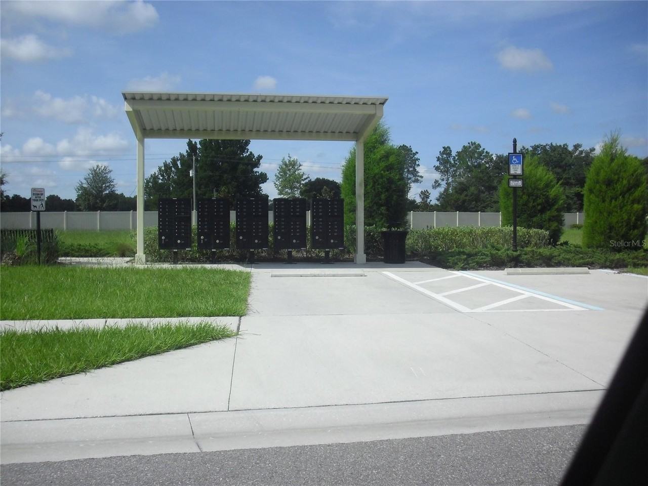 25195 Lambrusco Loop - Photo 4 of 36