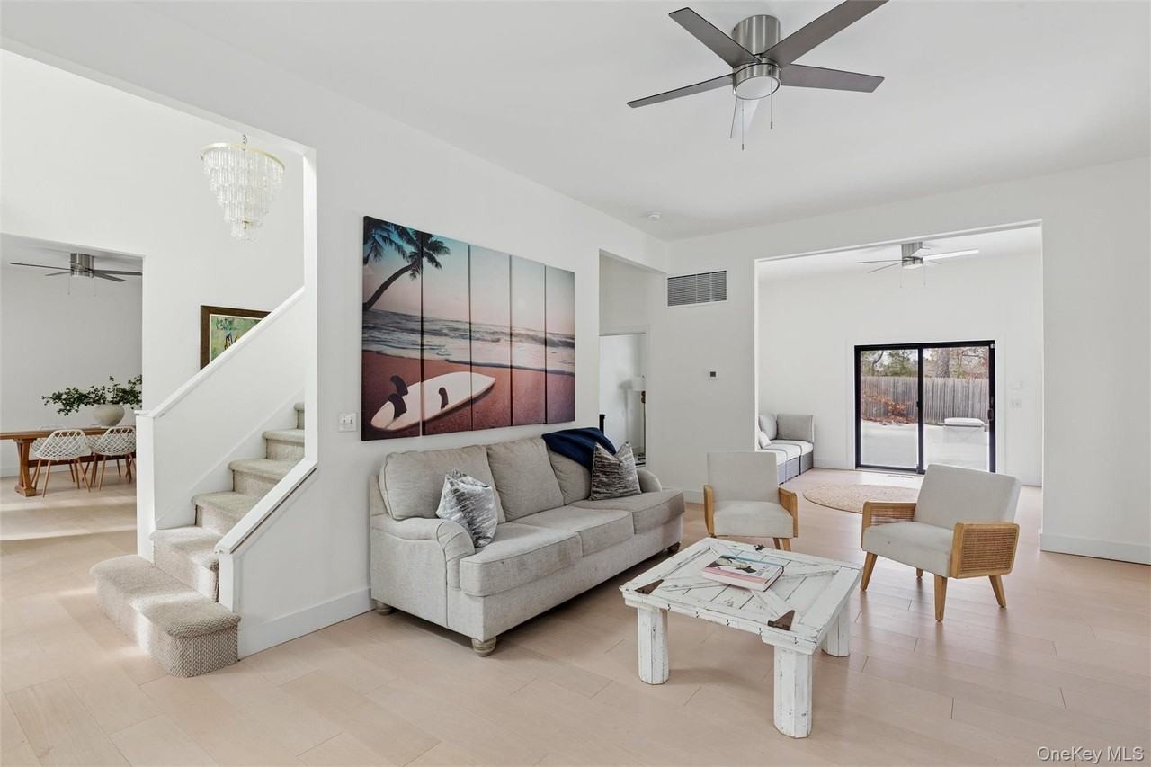 34 Starboard Rd - Photo 3 of 29