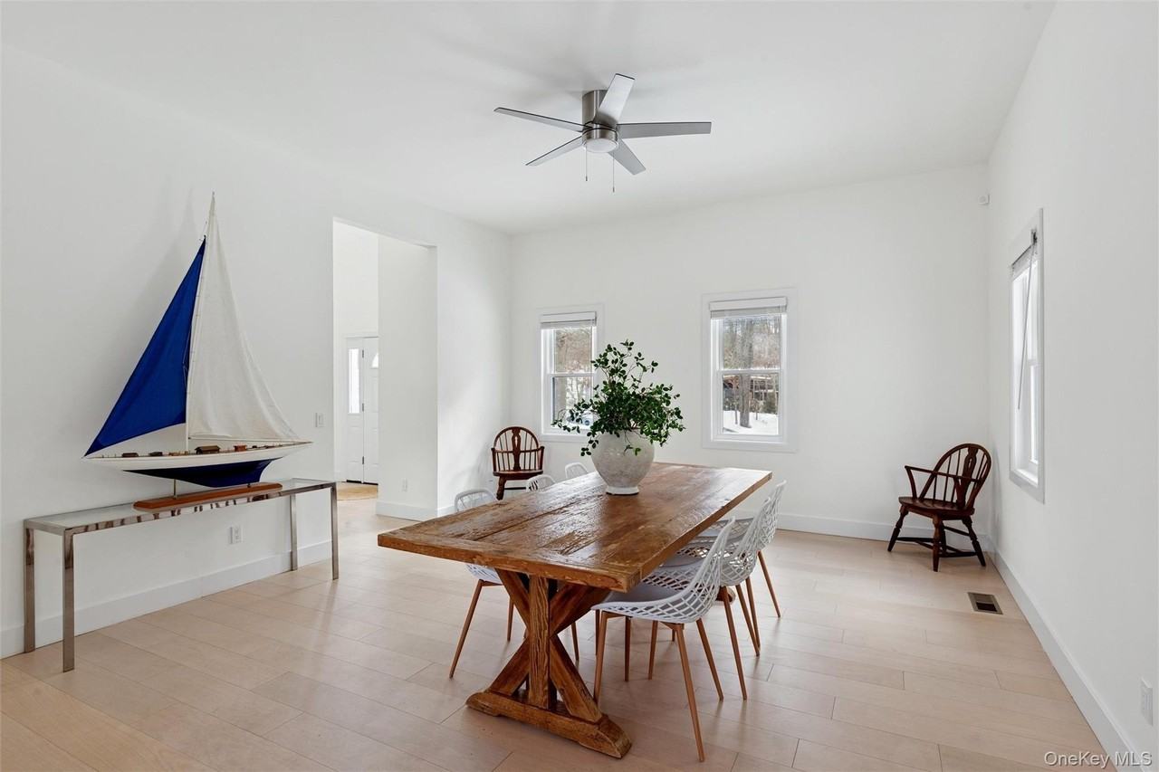34 Starboard Rd - Photo 6 of 27