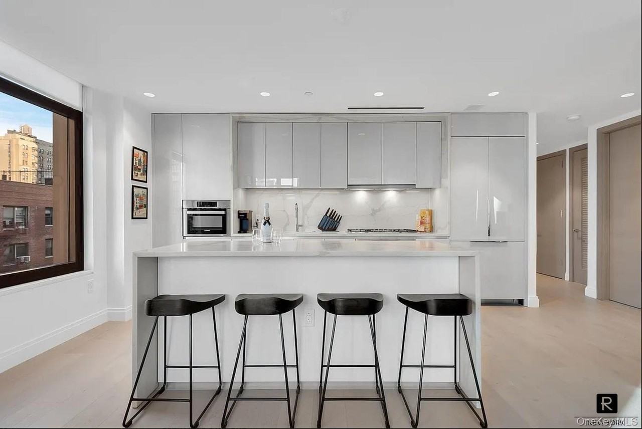 212 W 95th St Apt 6a #6A - Photo 2 of 12