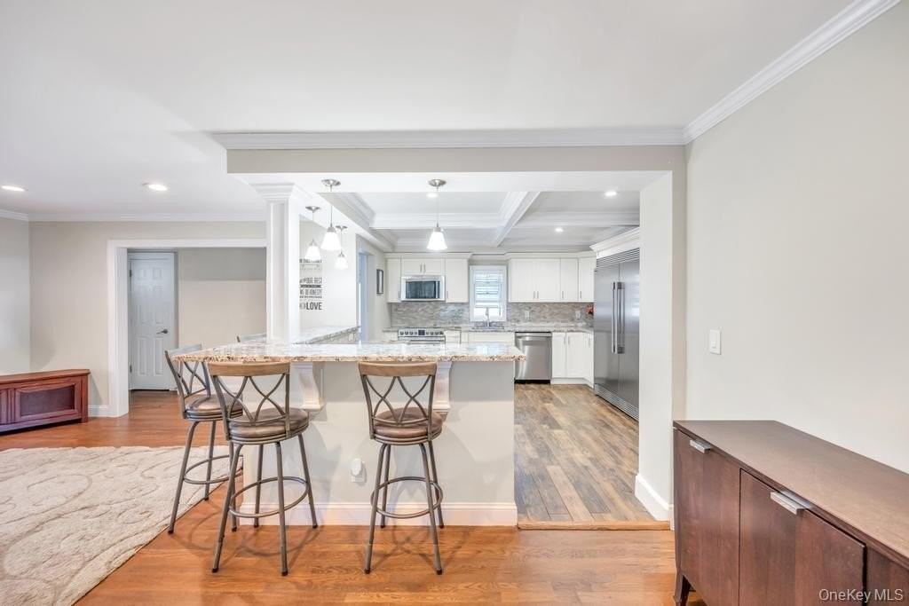 2327 Cleveland St - Photo 7 of 37