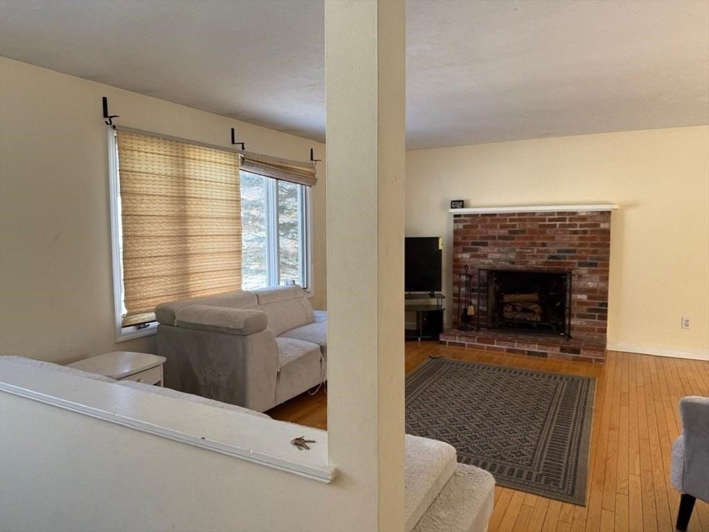 11 Bluegrass Ln - Photo 5 of 19