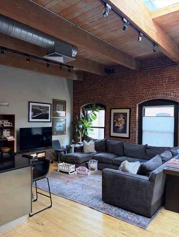 11-21 Wormwood St Unit 608 #608 - Photo 5 of 28