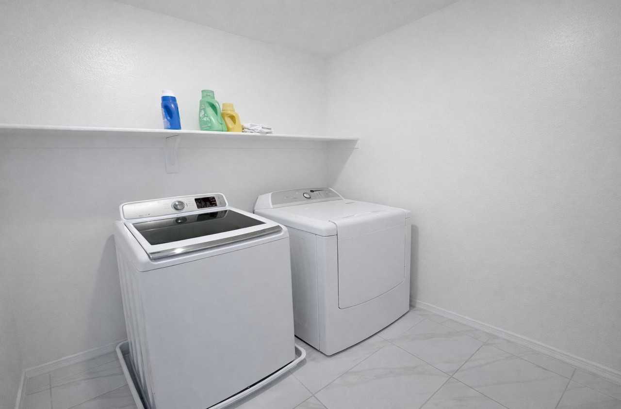 E Markwood Dr - Photo 3 of 16