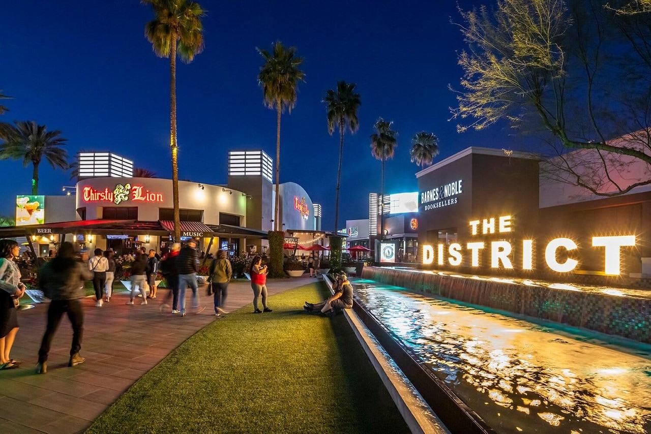 W Howe St - Photo 7 of 31