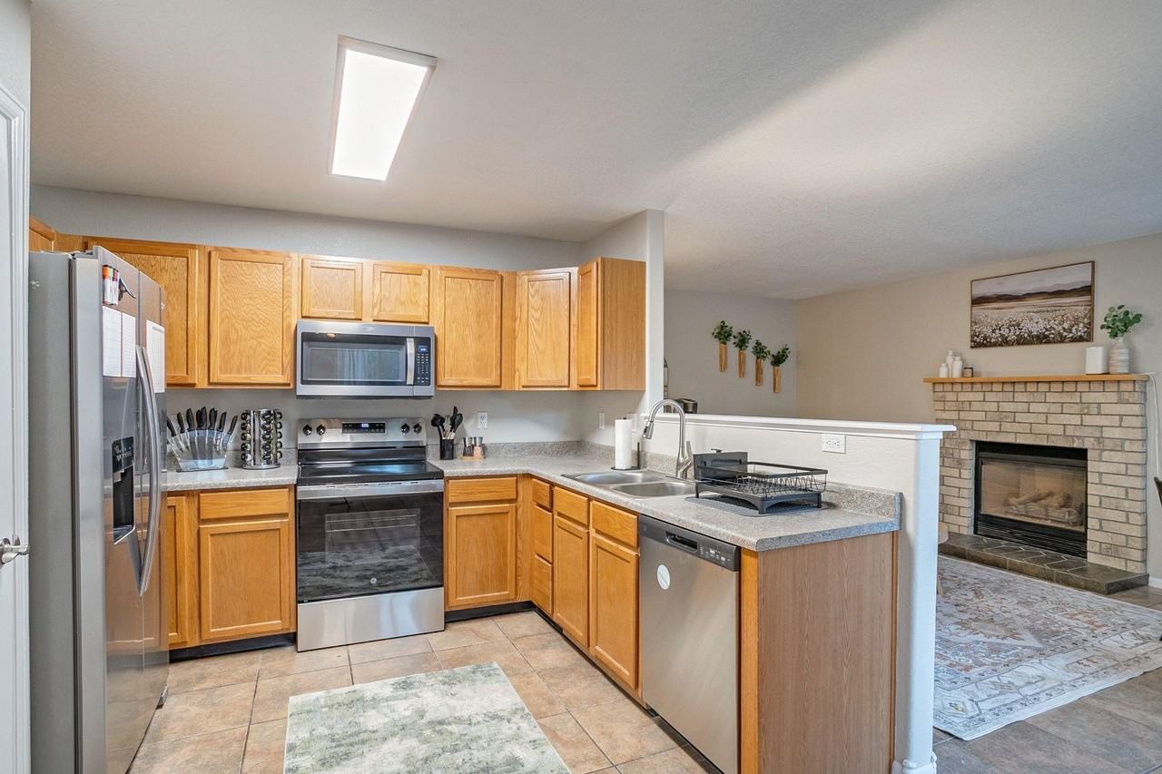 Dexter St - Photo 3 of 12