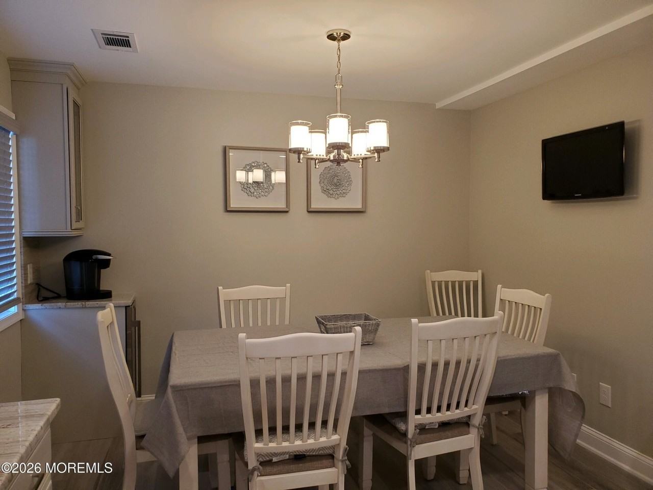 1704 Grand Central Ave Apt 1 #1 - Photo 4 of 12