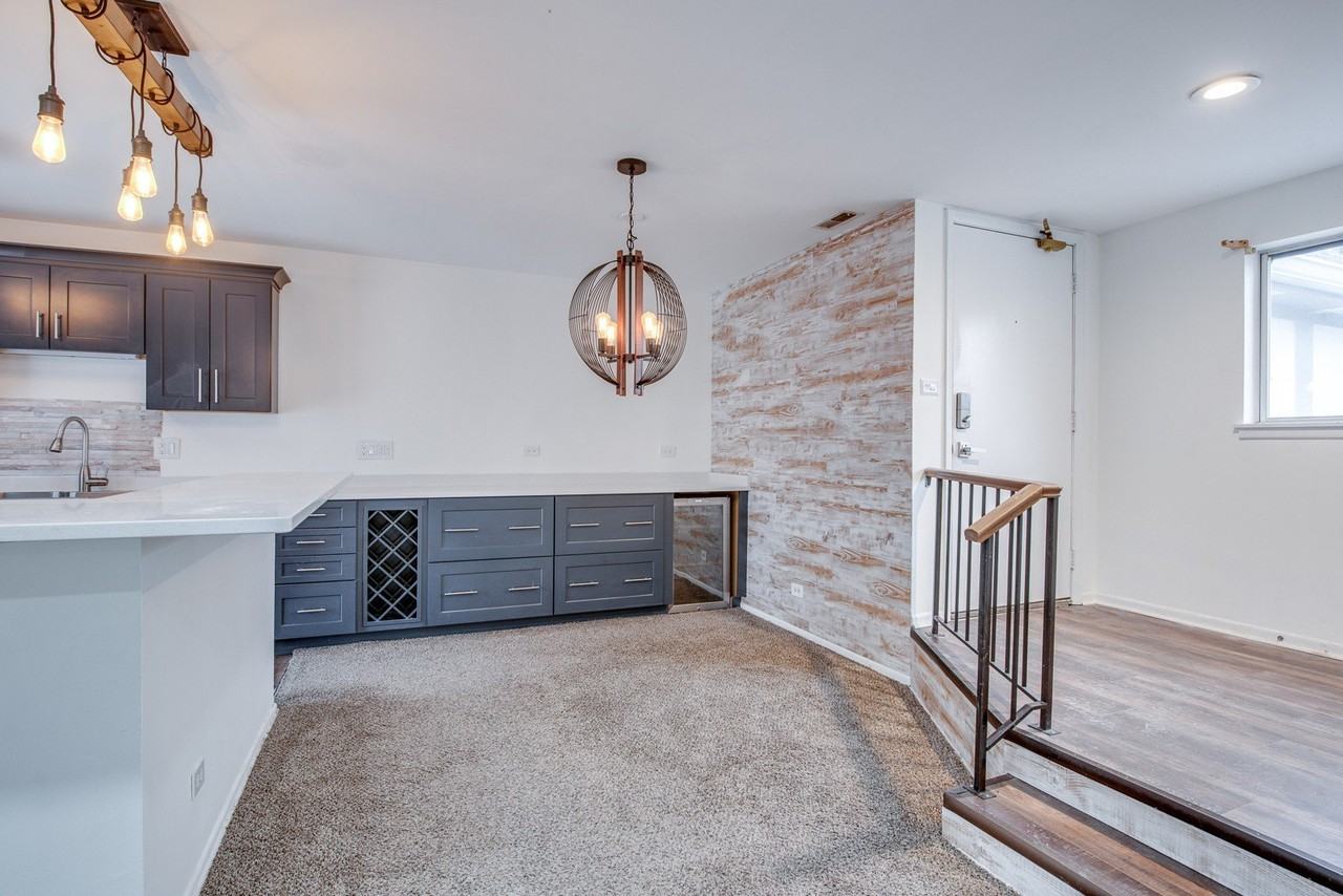 340 Springlake Ln Apt D #D - Photo 6 of 15