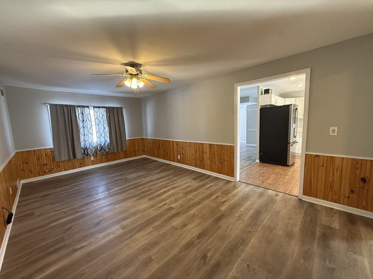 719 Surrey Dr - Photo 7 of 21