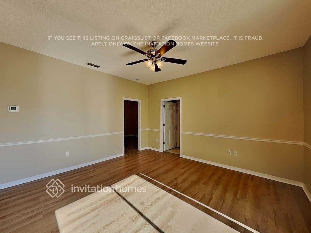 1028 Derbyshire Dr - Photo 3 of 20