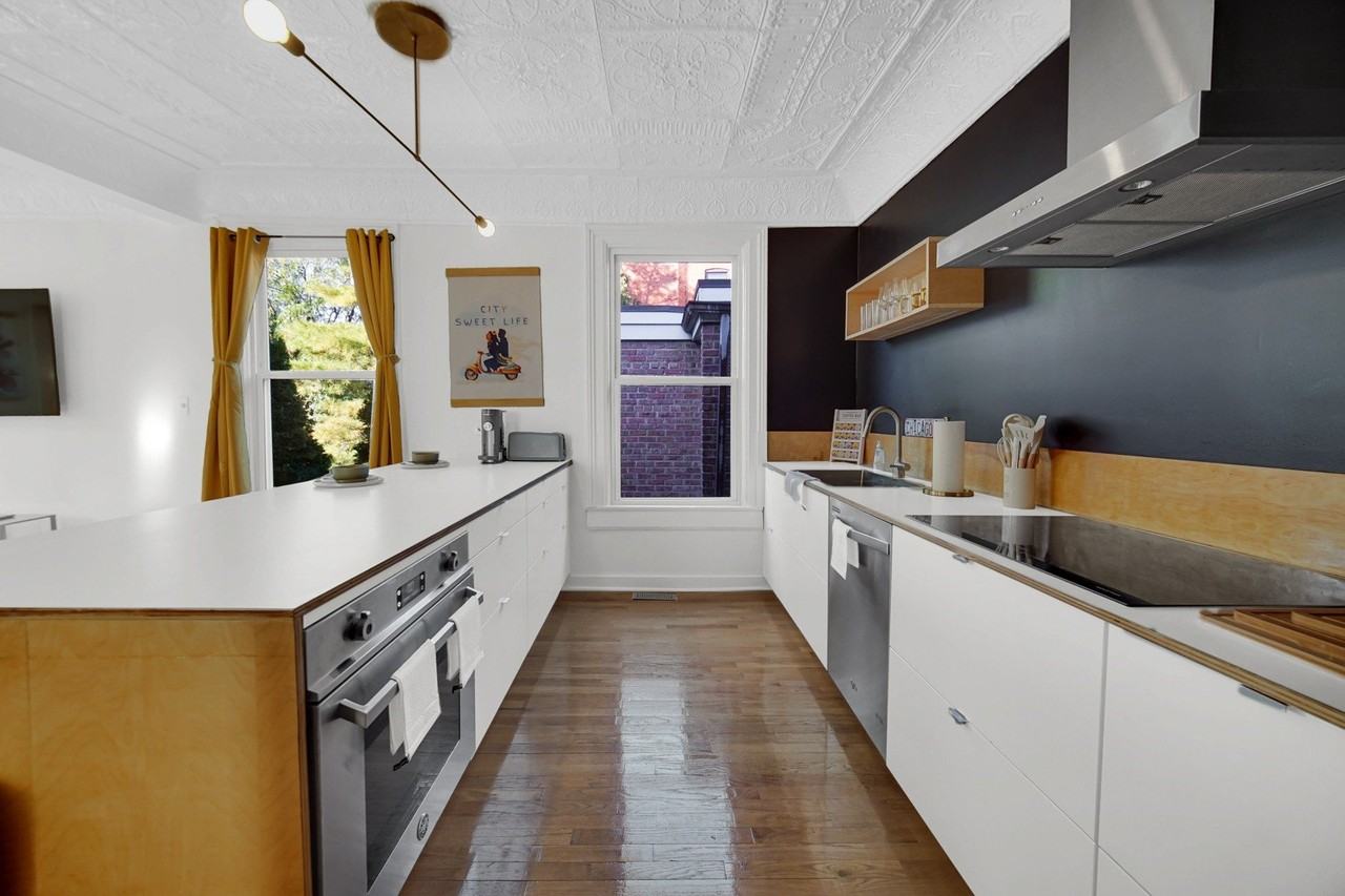 1510 W Cullerton St Unit 2 #2 - Photo 7 of 21