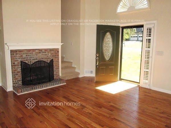 5446 Pinedale Cir - Photo 3 of 24