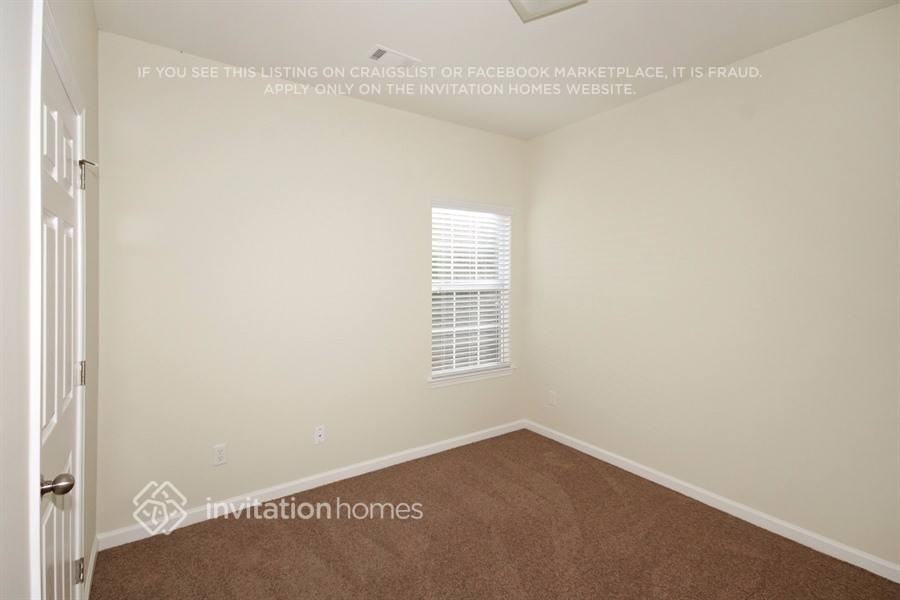 1238 Pebble Rock Rd - Photo 5 of 16