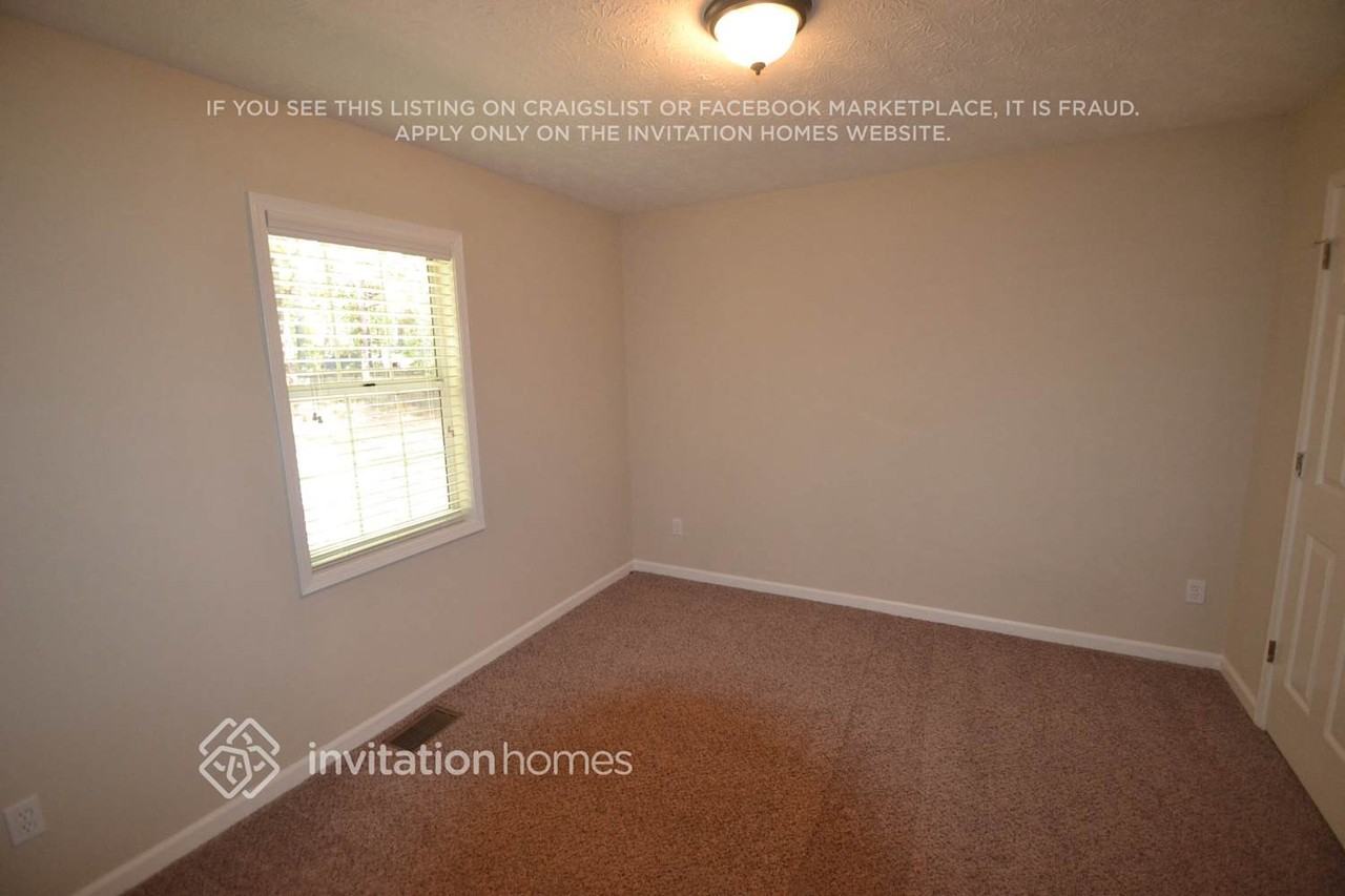 1310 Creekwood Cv - Photo 5 of 9