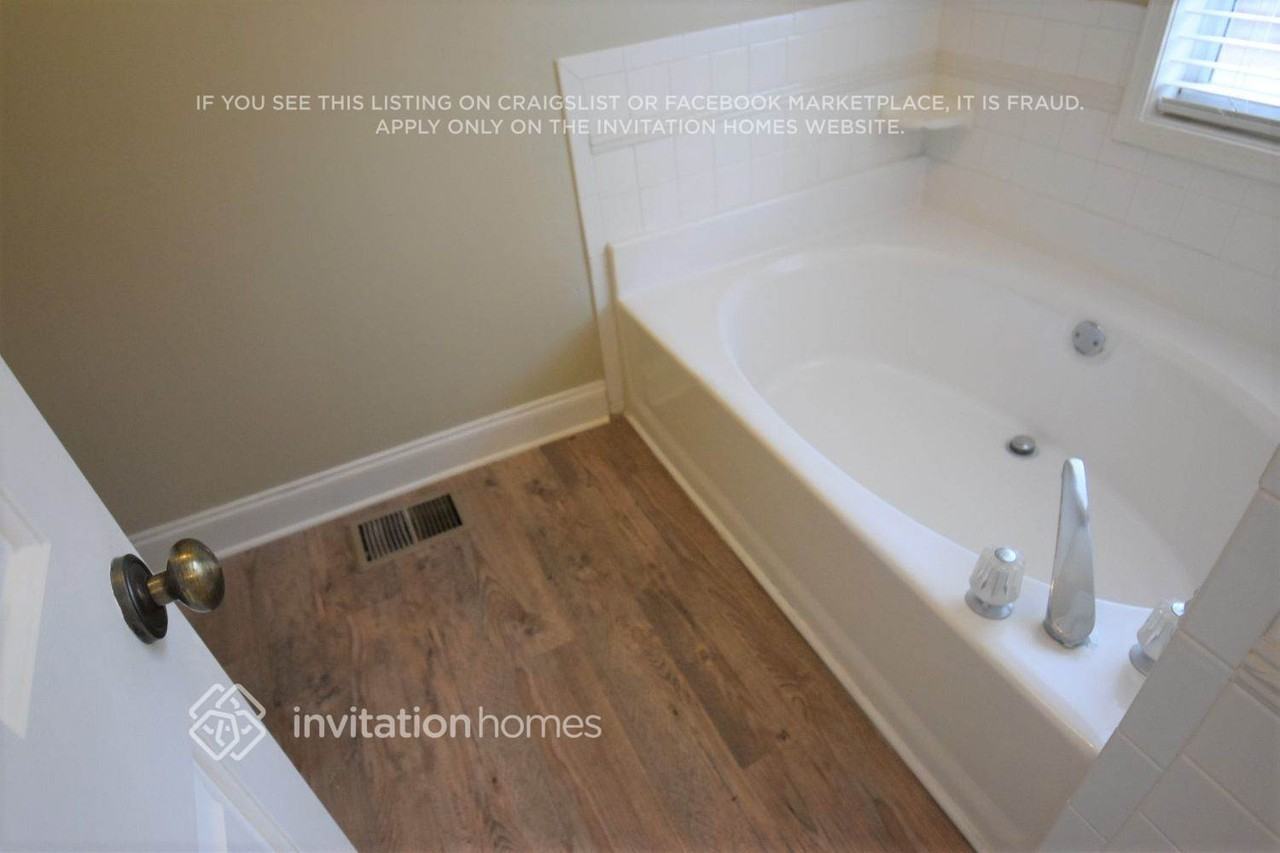 1310 Creekwood Cv - Photo 7 of 9