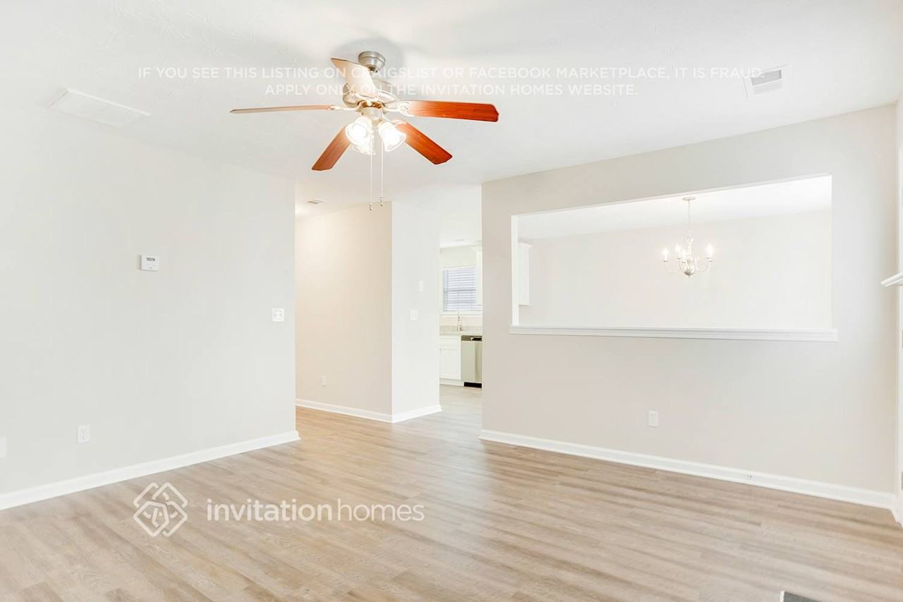 2871 Two Lake Cir - Photo 4 of 20