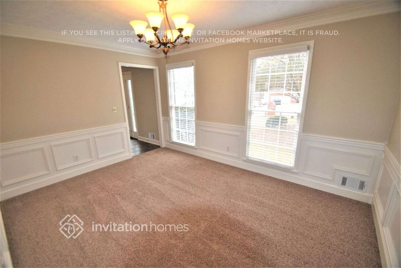 2111 Potomac Pl - Photo 5 of 15