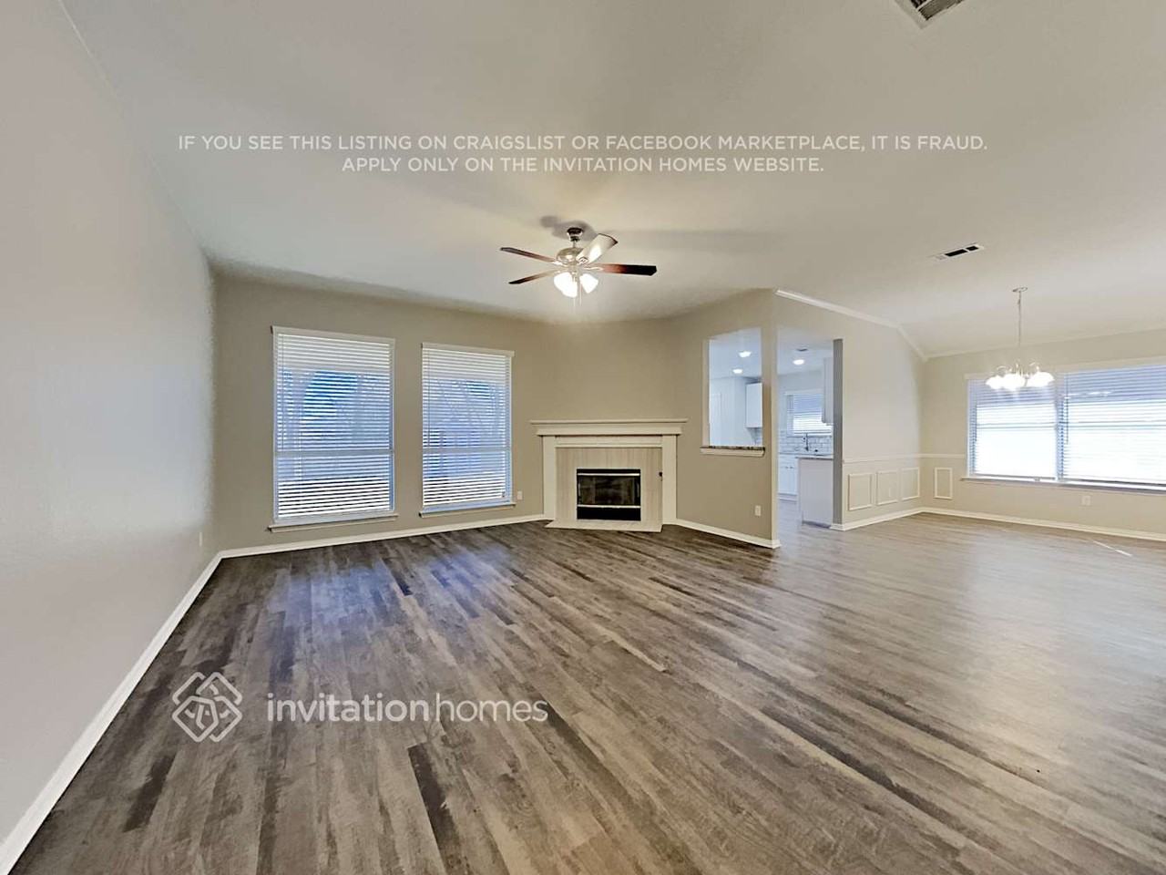 1612 Farmington Dr - Photo 4 of 19