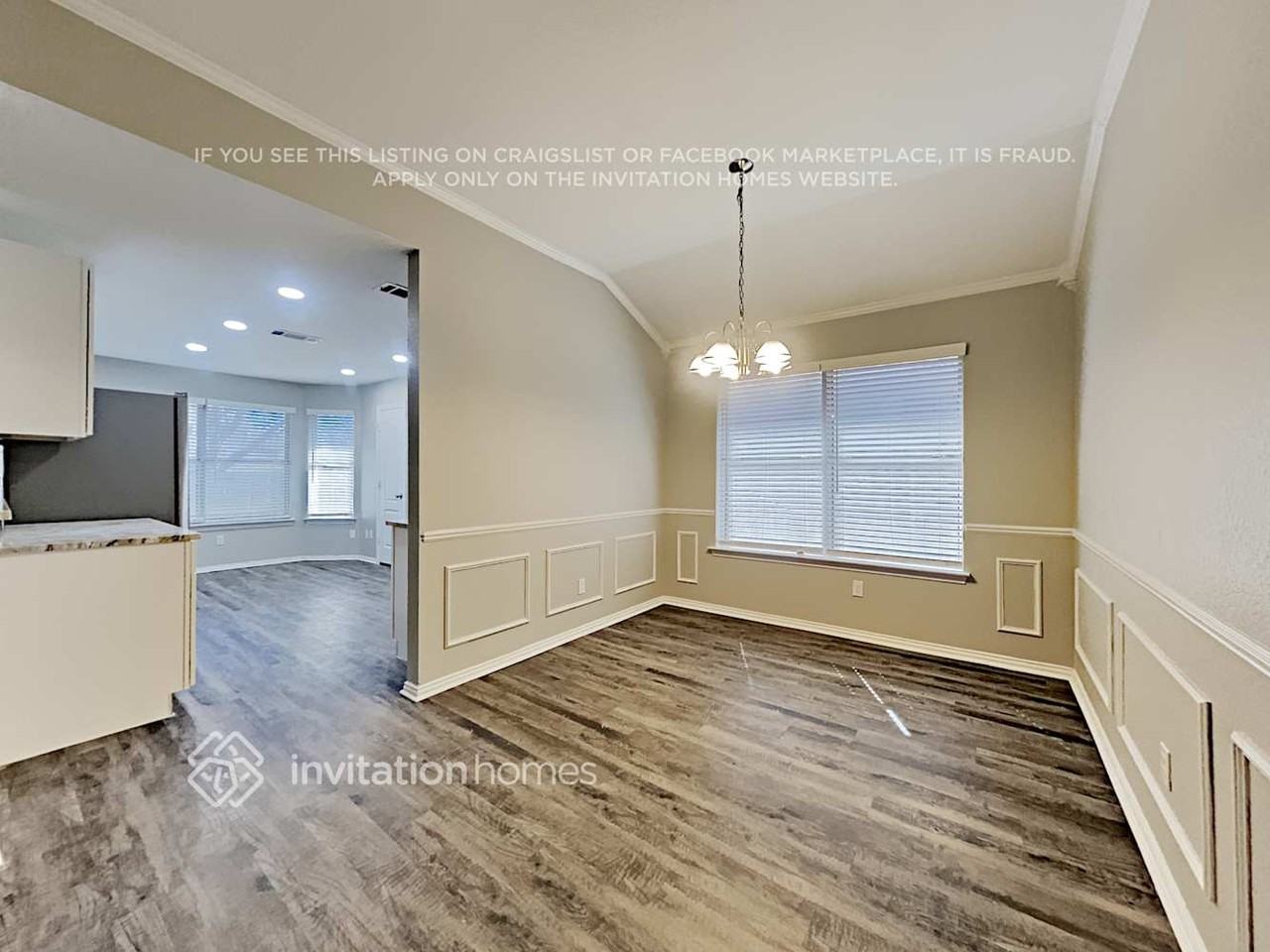 1612 Farmington Dr - Photo 6 of 19